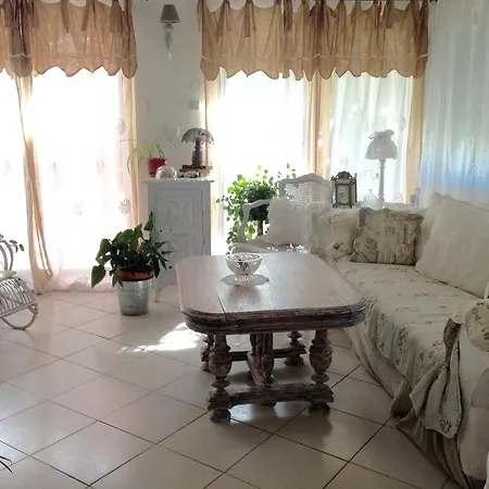 Chambres D'hotes Shabby Bed & Breakfast *